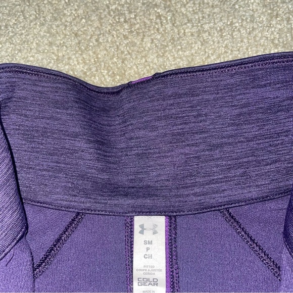 Under Armour Athletic Top - Picture 3 of 3